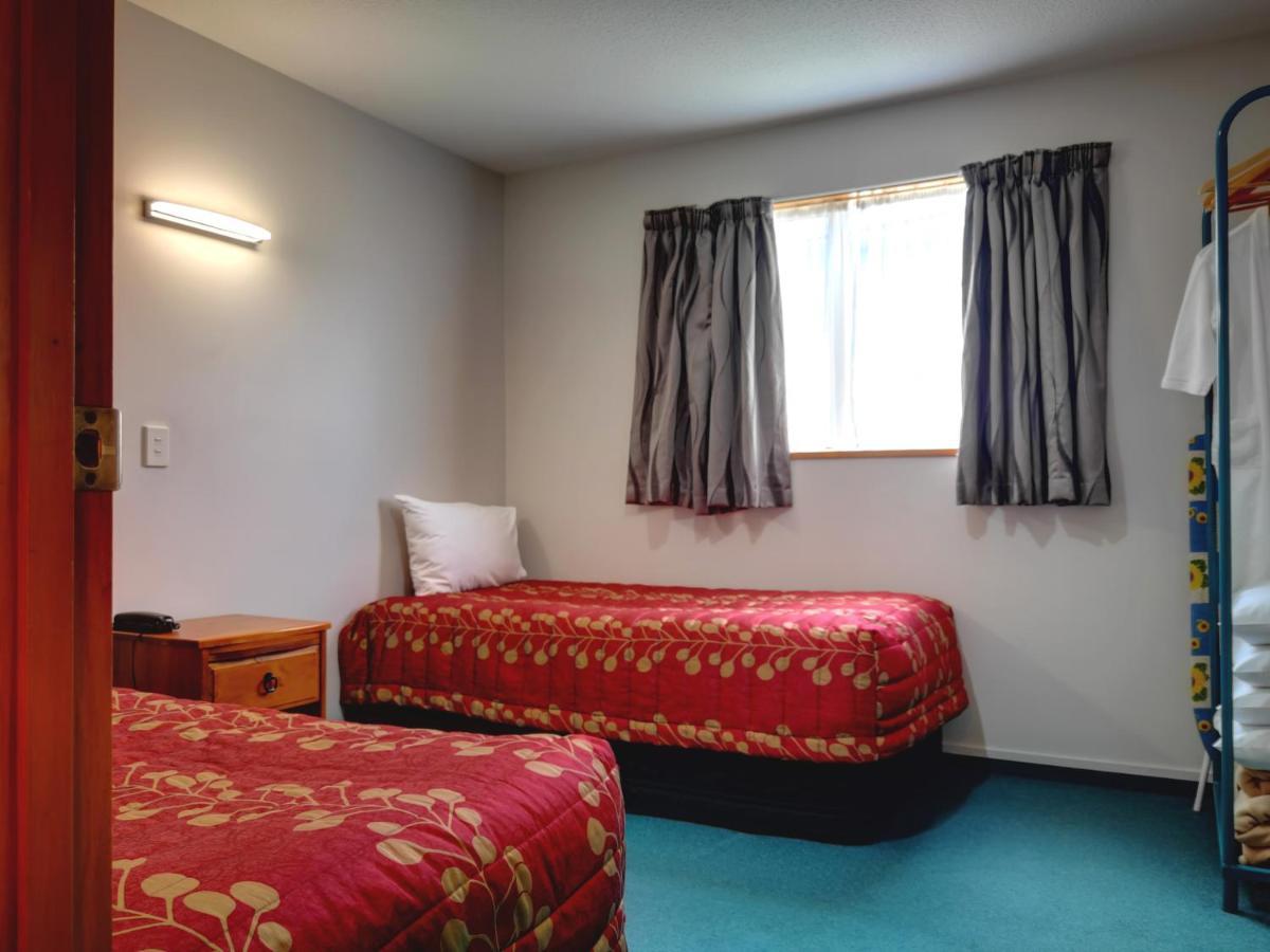 ASURE Ambassador Motor Lodge Oamaru Exterior foto